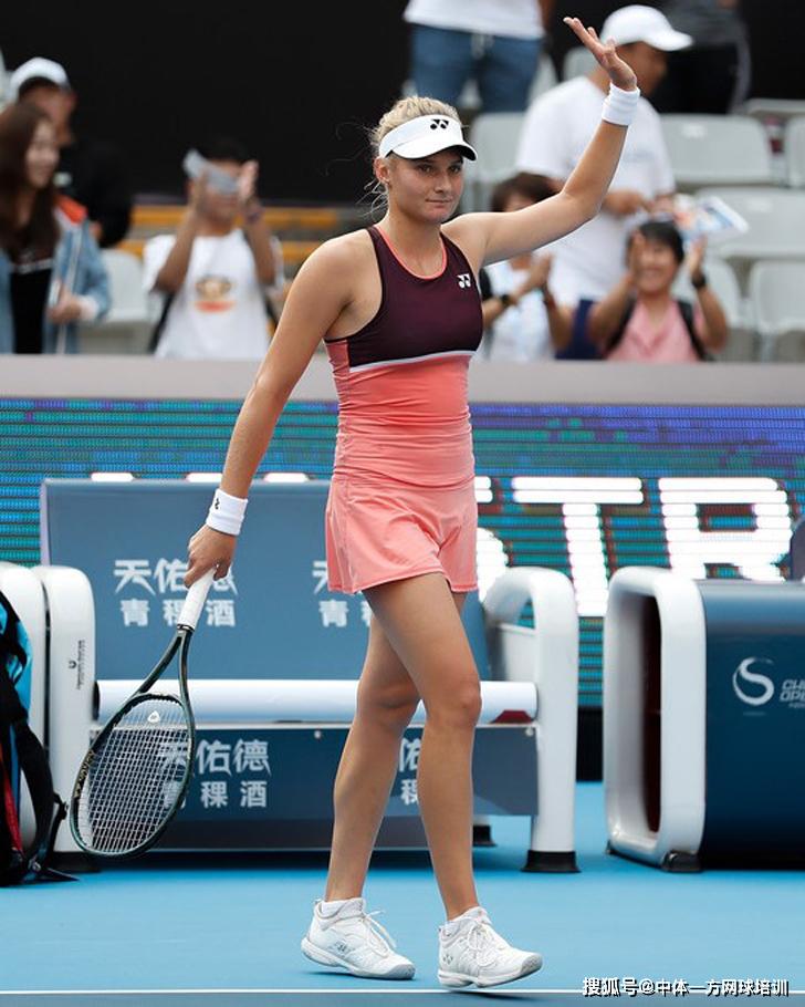 正如她以往 正如她以往